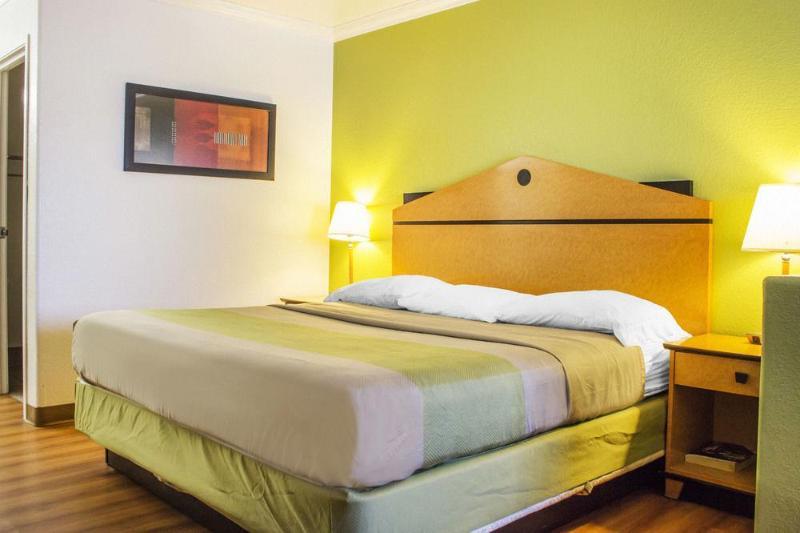 Infinity Inn & Suites Темпе Екстериор снимка