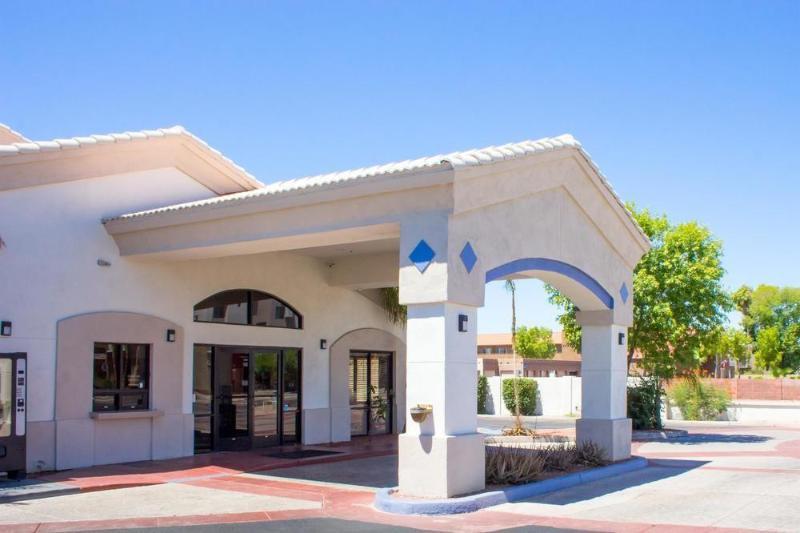 Infinity Inn & Suites Темпе Екстериор снимка