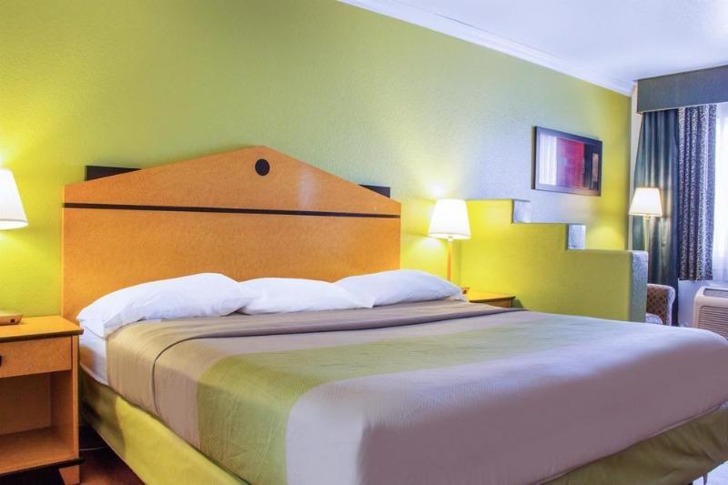 Infinity Inn & Suites Темпе Екстериор снимка