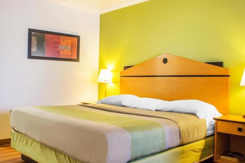 Infinity Inn & Suites Темпе Екстериор снимка